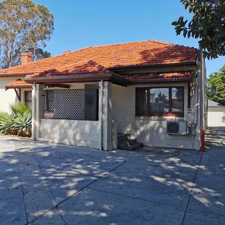 Fremantle Colonial Home Exterior photo
